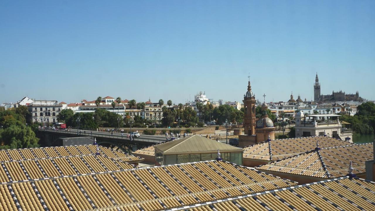 Estudios Y Atico Vistas De Triana Seville Exterior photo